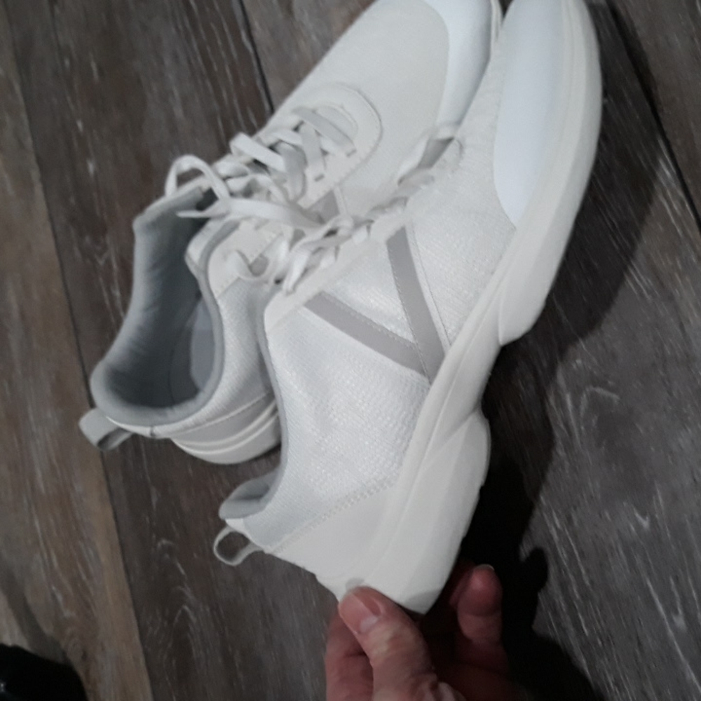 Vionic Women's White Sneakers with Light Gray Accents - Picture 5 of 11